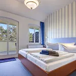 Hotel Seeschloesschen 3*